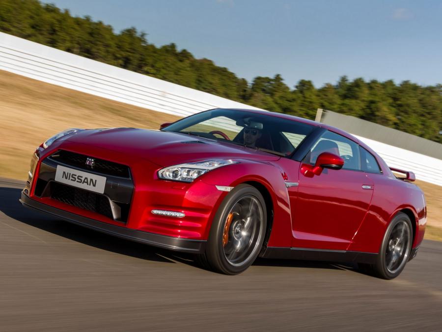  Nissan GT-R 2013 года  (JP) (фото 3 из 16)